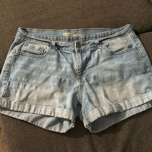 Old navy boyfriend cuffed jean shorts